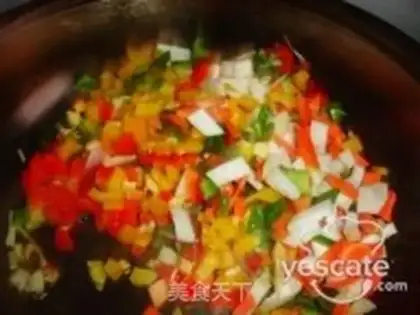 Make Yangzhou fried rice step 3