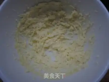 Make Gold coconut ball step 0