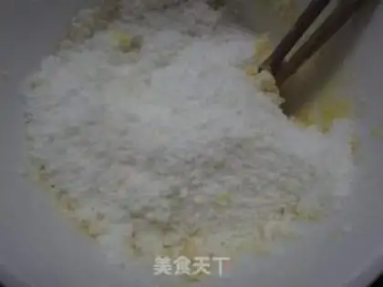 Make Gold coconut ball step 4