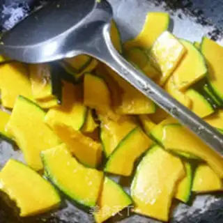 Make Pumpkin with pickles step 5