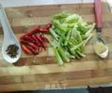Make Celery and shrimp step 1