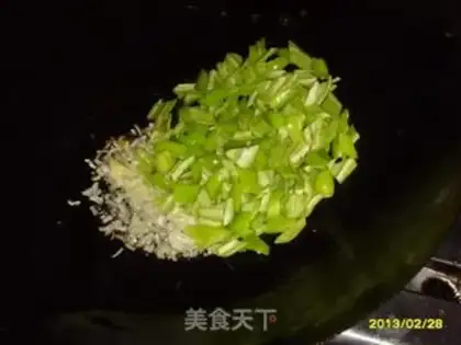 Make Scrambled eggs step 3