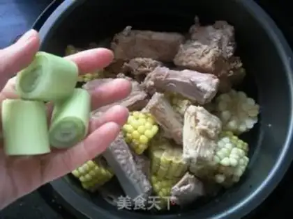 Make Northeast corn stew ribs step 7