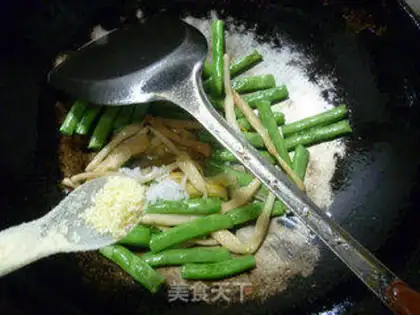 Make Scrambled beans step 10