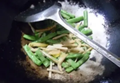 Make Scrambled beans step 11