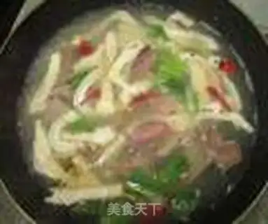 Make Curry curry, chicken leg and mushroom soup step 4