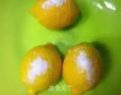 Make Lemon honey tea step 2