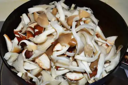 Make Mushroom butterflies step 1