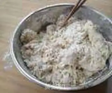 Make Shrimp dumplings step 1