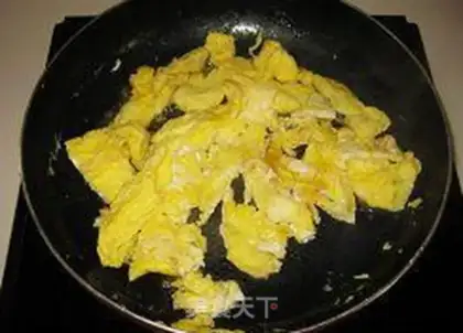 Make Spinach fried eggs step 4