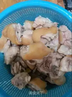 Make Red-hot pig hoof step 0