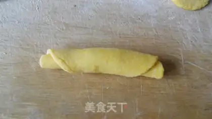 Make Rose buns step 10