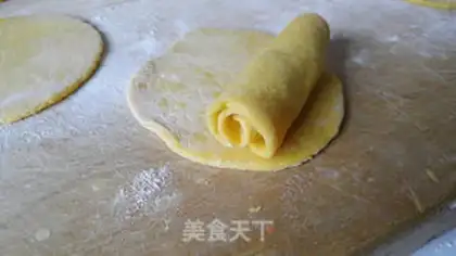 Make Rose buns step 11