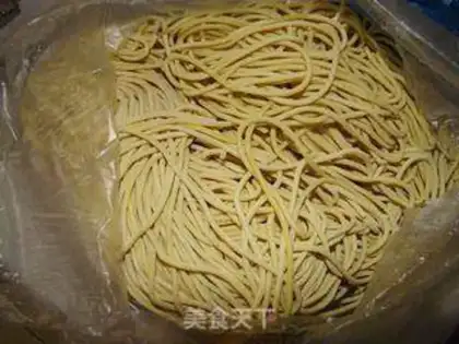 Make Hot dry noodles step 0