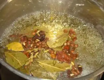 Make Hot dry noodles step 3