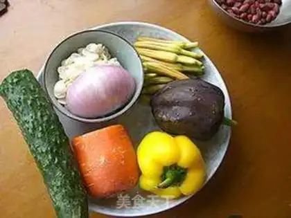 Make Almond Vegetable Spray step 0
