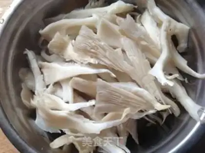 Make The mushrooms step 0