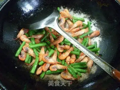 Make Shrimp with beans step 9