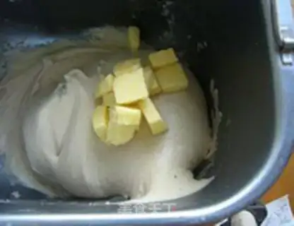 Make Stellen bread step 4