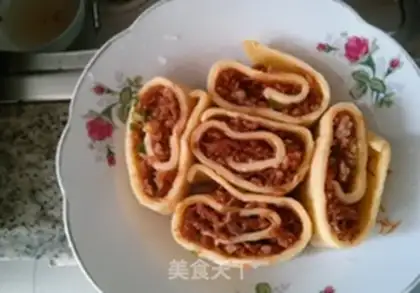 Make Pork fan egg rolls step 8