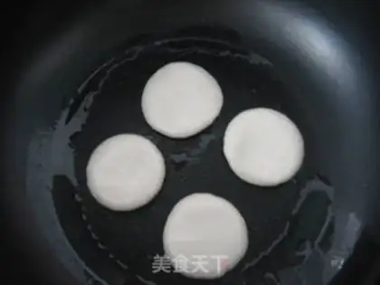Make Flour-fried rice cake step 5