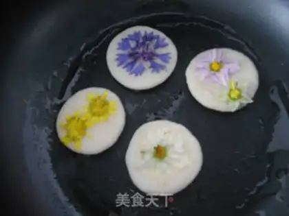 Make Flour-fried rice cake step 6