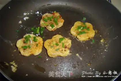 Make Spicy potato box step 6