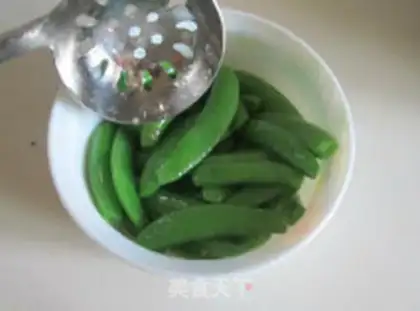 Make Pepper chopping chicken legs step 4