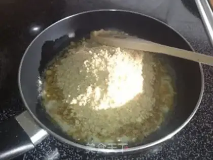 Make Lemon cheesecake step 1