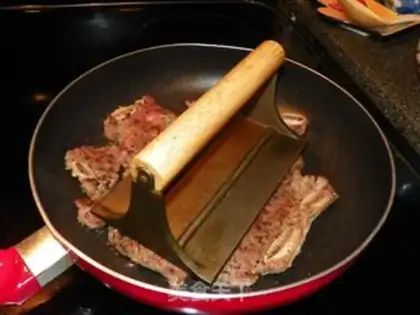 Make Black pepper steak step 2