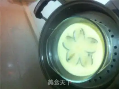 Make Cracking eggs step 7