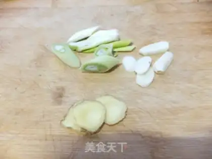 Make Squid soup step 1