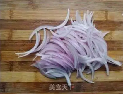 Make Onion cucumbers step 1
