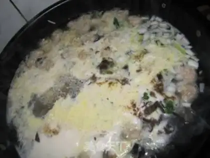 Make Spinach meatball soup step 9