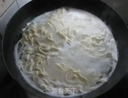 Make Hot dry noodles step 9