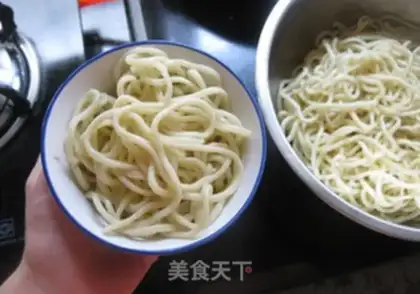 Make Hot dry noodles step 13