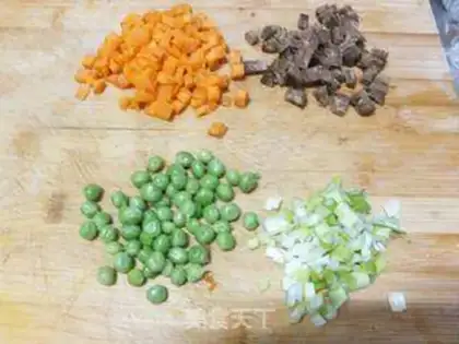 Make Sausage carrot, egg and rice step 2