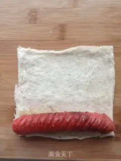 Make The sausage roll step 3