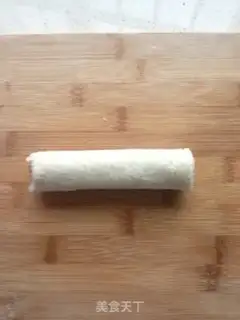 Make The sausage roll step 4