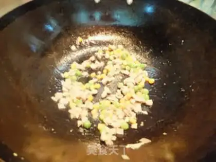 Make White mushroom egg fried rice step 9