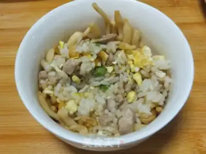Make White mushroom egg fried rice step 12