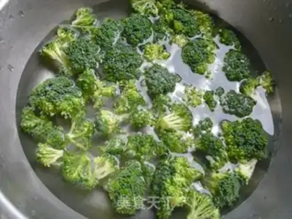 Make Pelican broccoli step 1