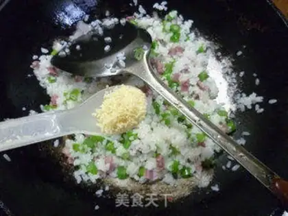 Make Plum bean pork fried rice step 7