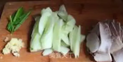 Make Garlic white meat step 1