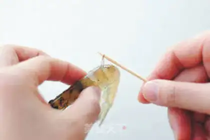 Make Salt shrimp step 1
