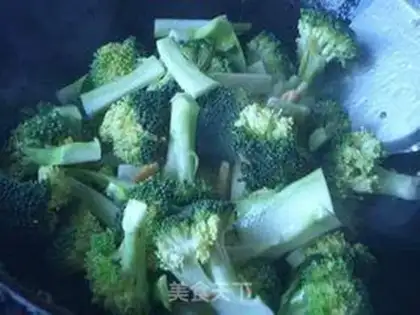 Make Shrimp fried broccoli step 3