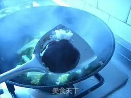Make Shrimp fried broccoli step 4