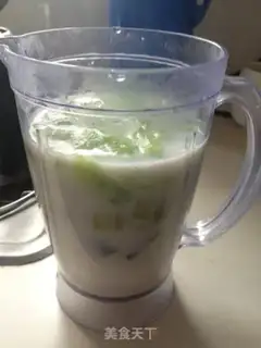 Make Milk and green vegetable juice step 1