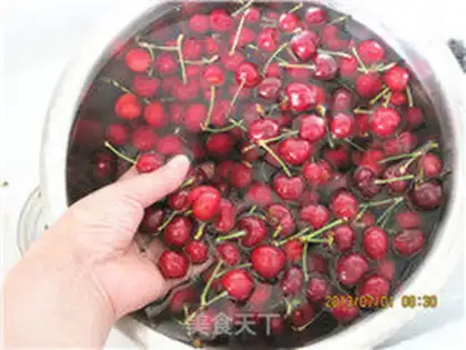 Make Pickled cherry step 0
