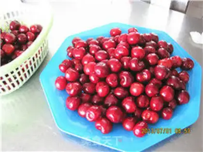 Make Pickled cherry step 2